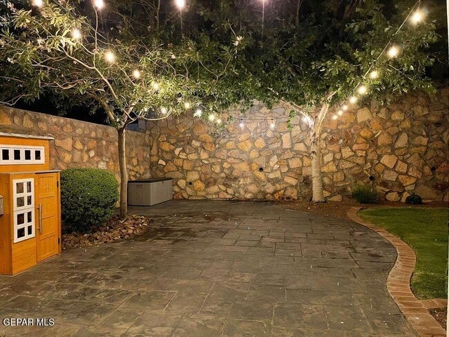 Building Photo - 7305 Golden Sage Dr