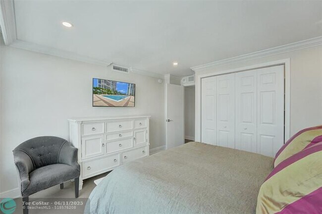 Building Photo - 1620 S Ocean Blvd