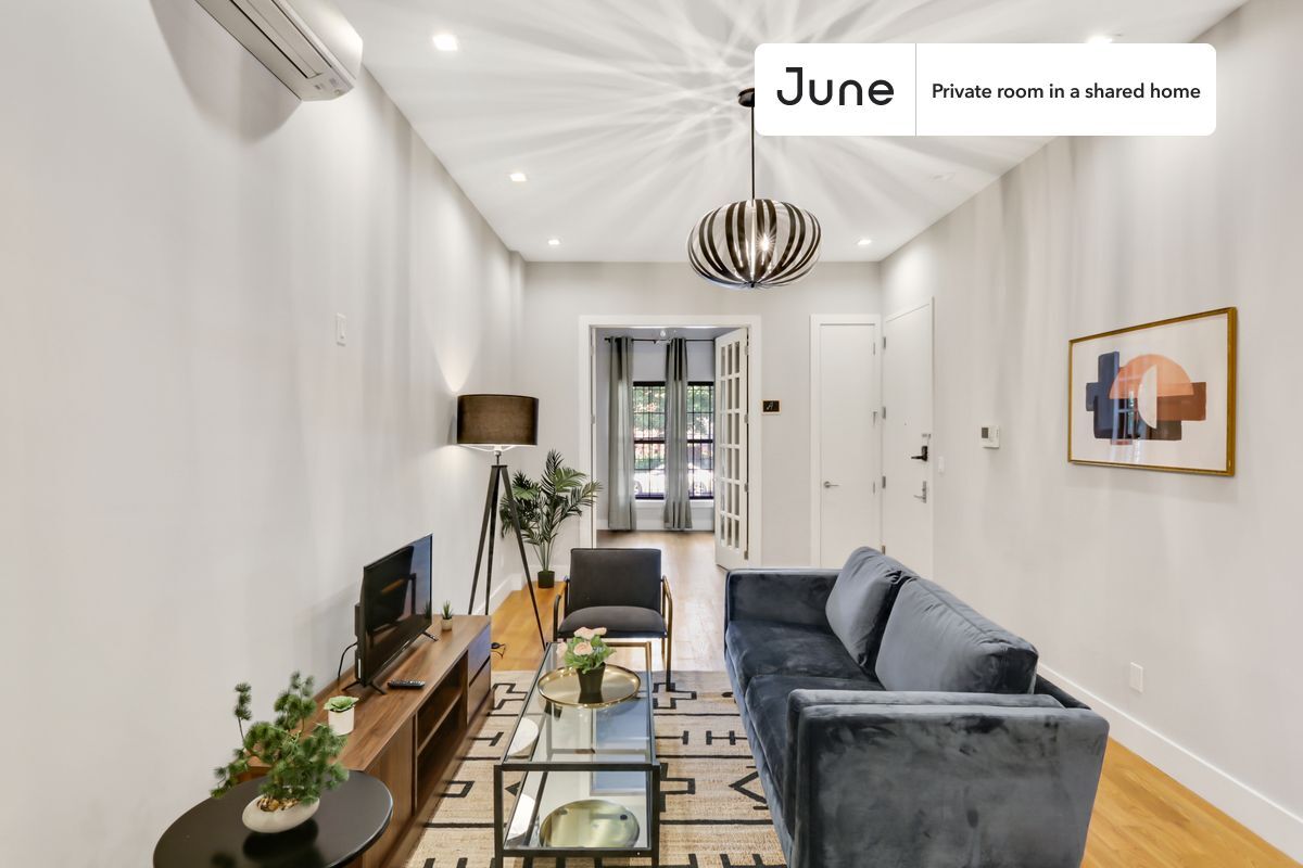 Building Photo - Room in Shared 5 bed/2.5 bath home in Bedford-Stuyvesant