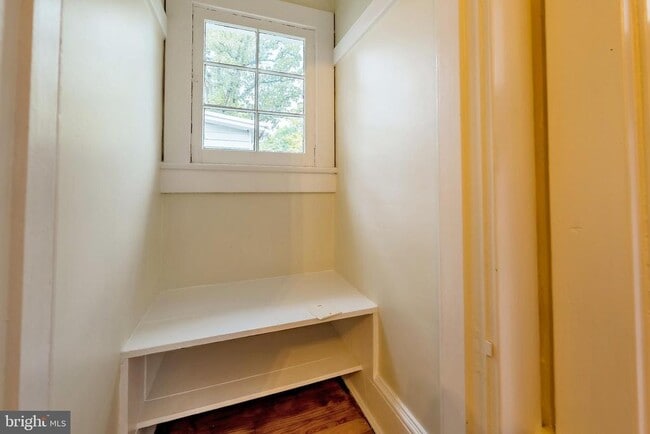 Building Photo - 3236 McKinley St NW
