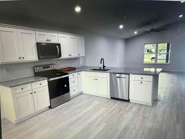 Building Photo - 231 Monterey Ave