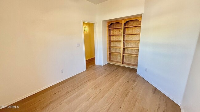 Building Photo - 6273 W Louise Dr