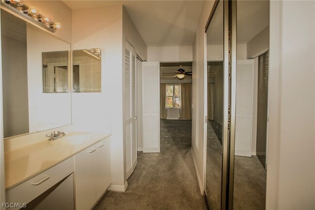 Building Photo - 732 Woodshire Ln