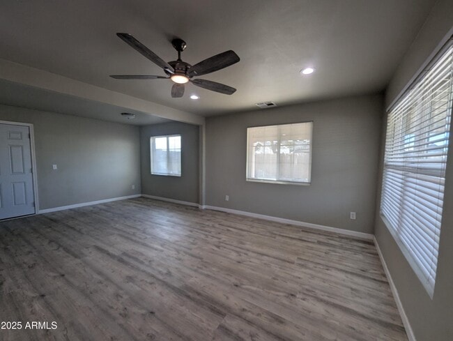 Building Photo - 1280 N Mesquite Ln