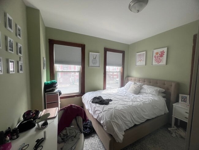 Building Photo - 181 M St