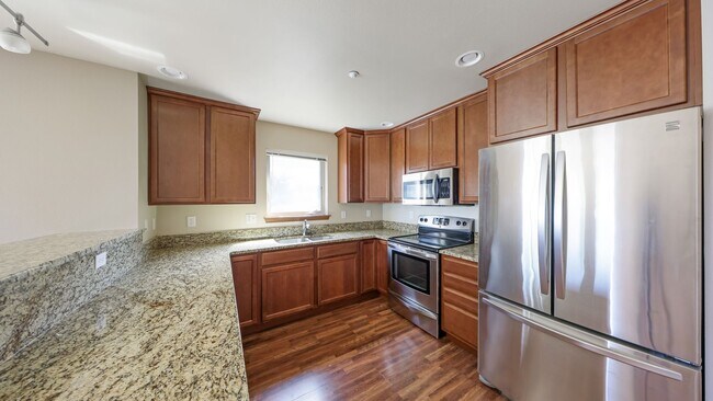 Building Photo - 3 Bed 3 Bath - Views - NAS Whidbey - Island Hospital