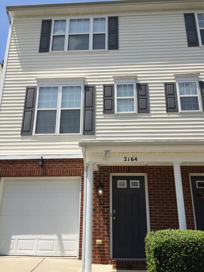 End Unit - left side - 2164 Persimmon Ridge Dr