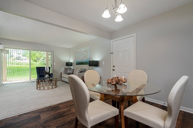 Building Photo - Beacon Lake Apartments