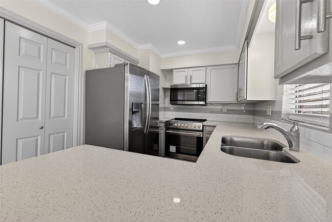 Building Photo - 1221 Cedar Post Ln