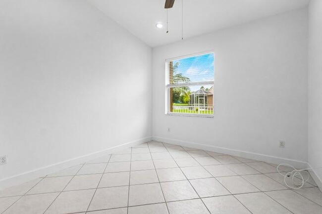 Building Photo - 8593 Mangrove Cay