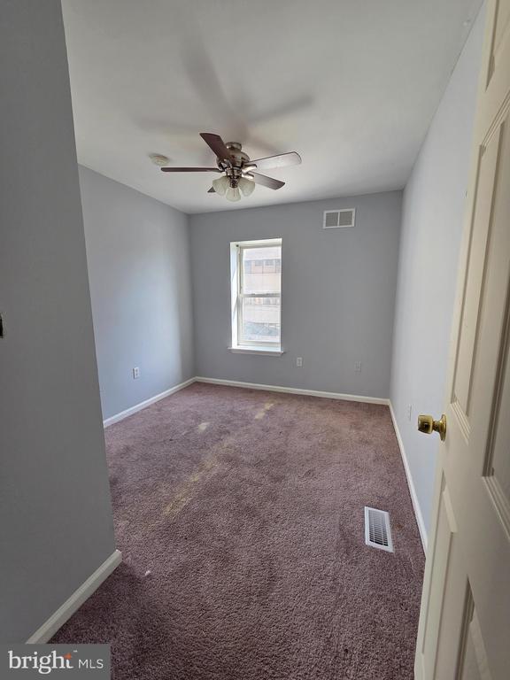 Building Photo - 1116 N Walnut St