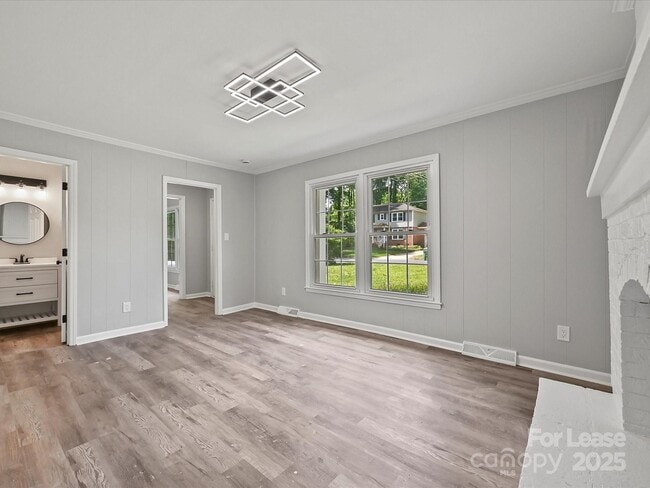 Building Photo - 2544 Cedarwild Rd