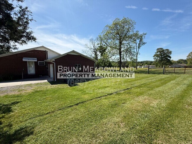 Building Photo - 3239 Morganton Rd