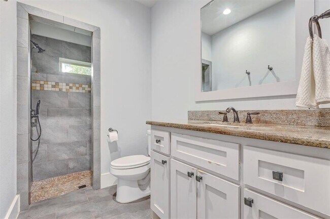 Building Photo - 6303 Star Light Ct