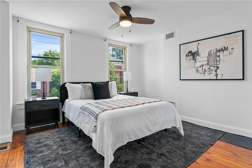 Building Photo - 3817 Howley St