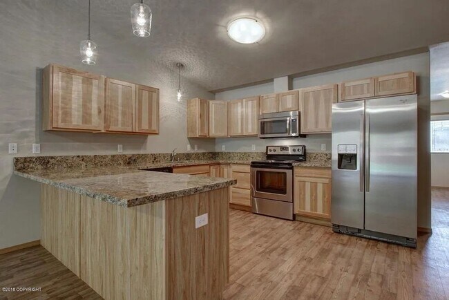 Building Photo - 1121 E Dellwood St