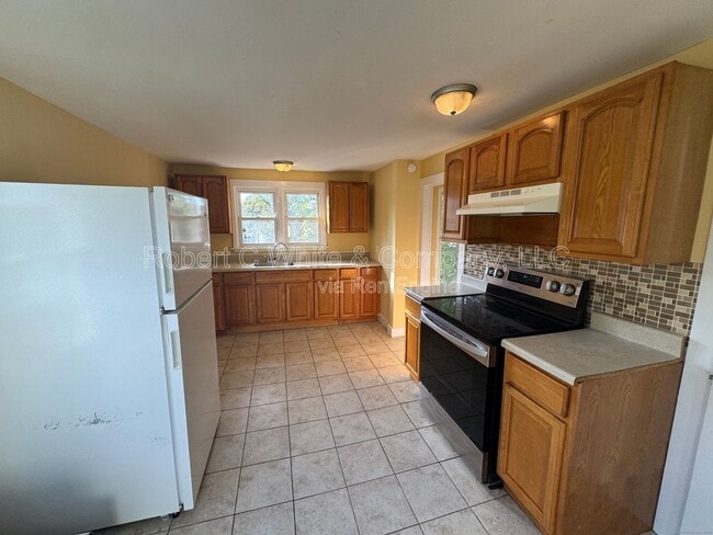 Building Photo - 106 Day St