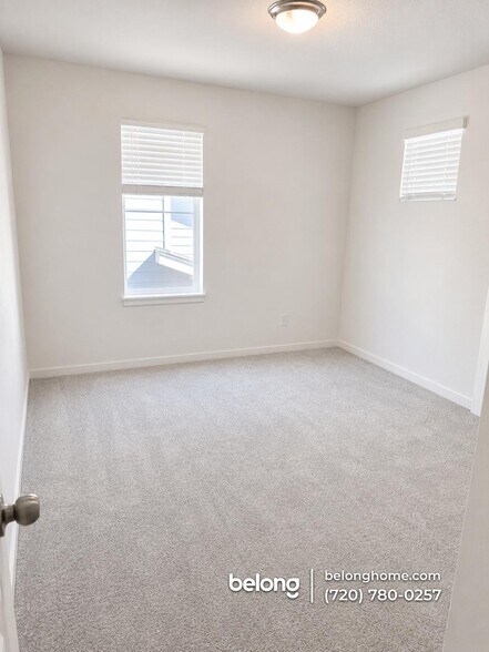 Building Photo - 10205 Uvalda St