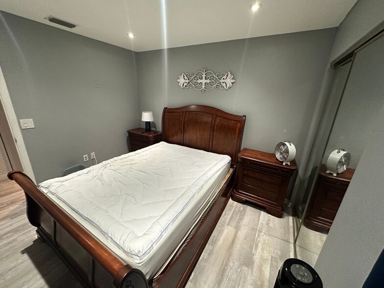 Building Photo - 4561 Challenger Way