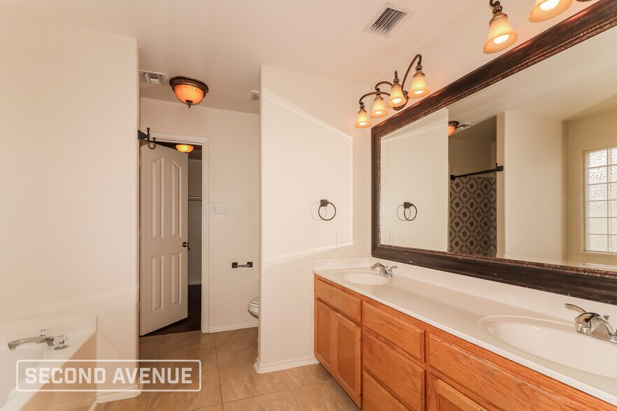 Building Photo - 5213 Graford Pl