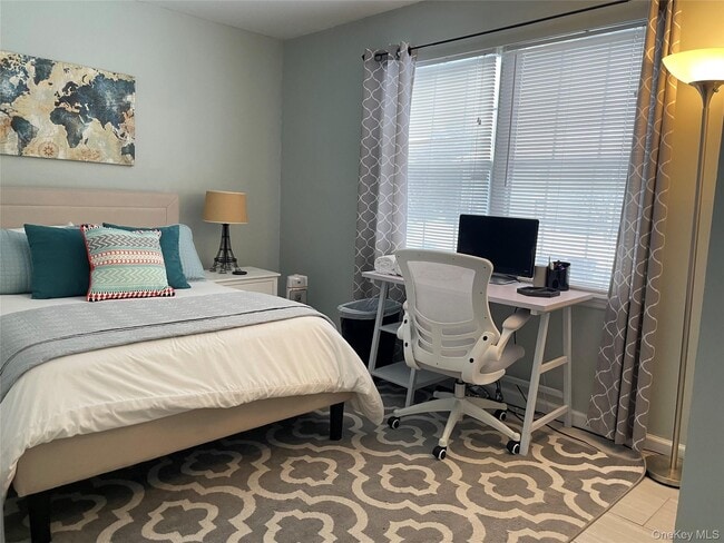 Building Photo - 18 Hawkins St