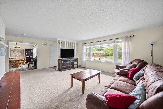 Building Photo - 3424 Leland Cir