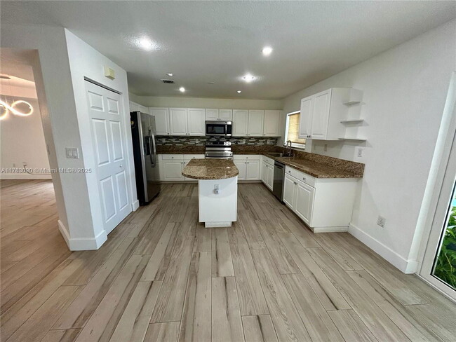 Building Photo - 13537 SW 118th Path