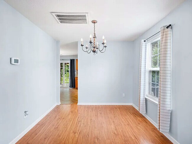 Building Photo - 211 Night Heron Dr