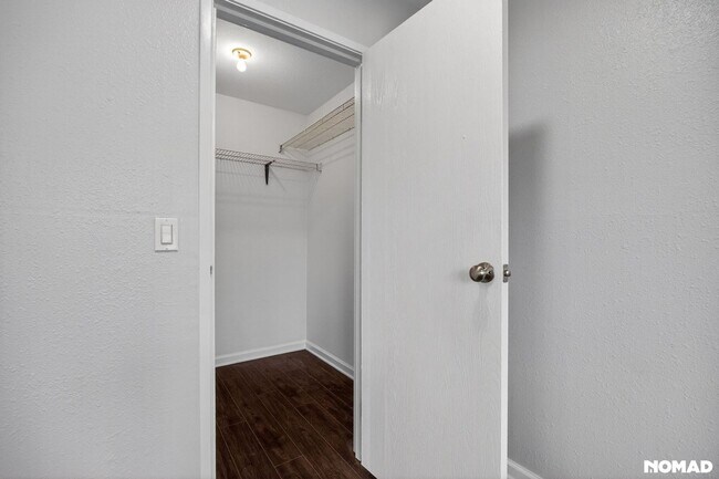Building Photo - 1 Bedroom Condo in Hackensack
