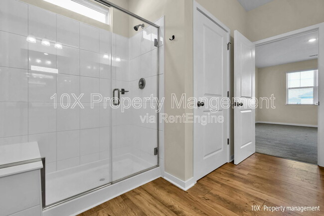 Building Photo - 5851 Ryman Dr