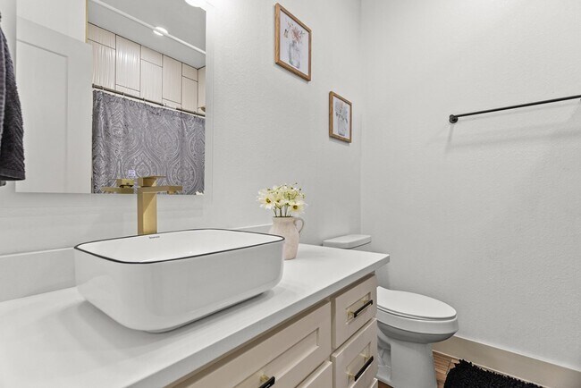 Building Photo - 12370 W University Blvd