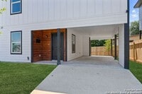 Building Photo - 227 S Grimes St
