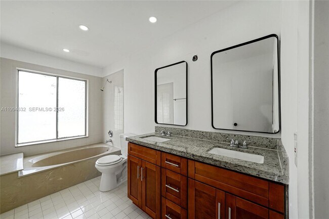 Building Photo - 7201 NW 46th Ct