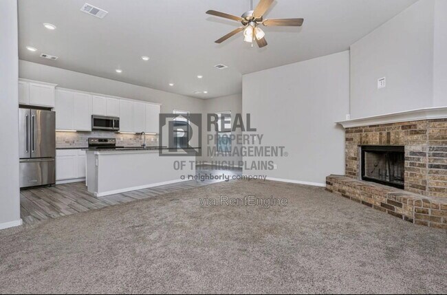 Building Photo - 9405 Sydney Dr