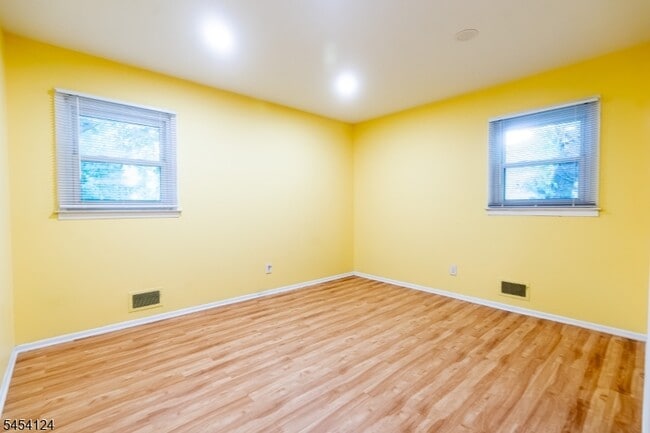 Building Photo - 640 Warfield Rd