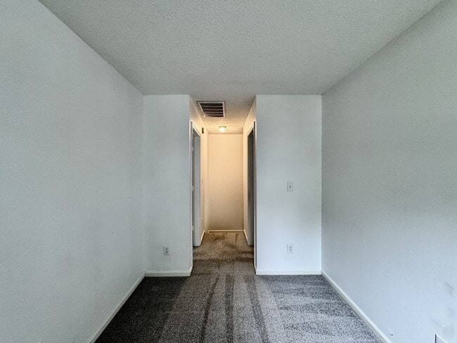 Building Photo - 2-Bedroom Condo Ready NOW! 2 Primary Suite...