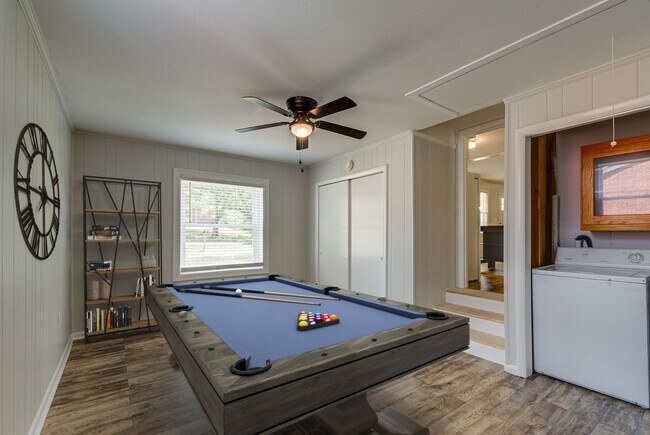 Building Photo - 214 Chapman Ln