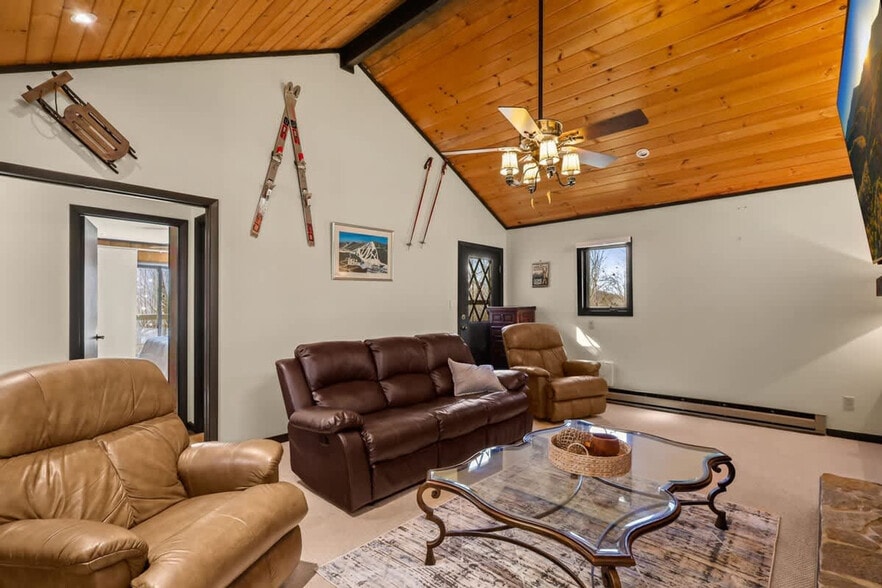 Building Photo - 122 Lower Grouse Ridge Rd
