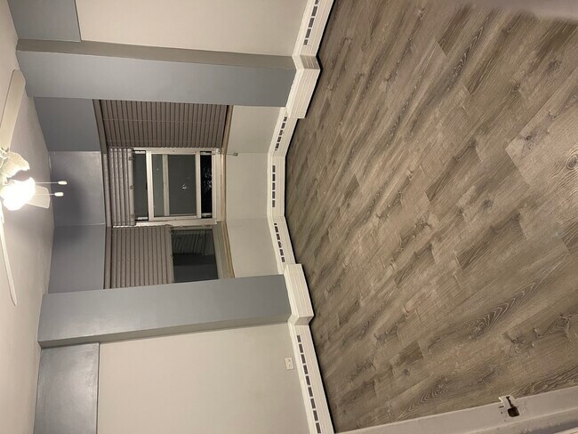 Building Photo - 4980 N Marine Dr