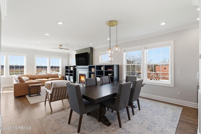 Building Photo - 619 Park Ave