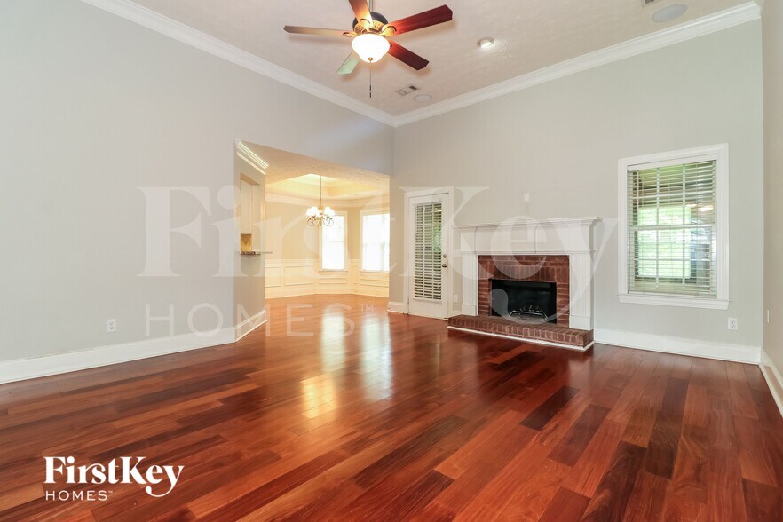 Building Photo - 1335 Enclave Way