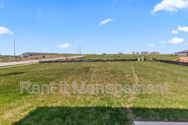Building Photo - 6910 Stony Pt Dr