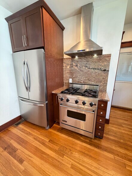 Building Photo - 38 Chipman St