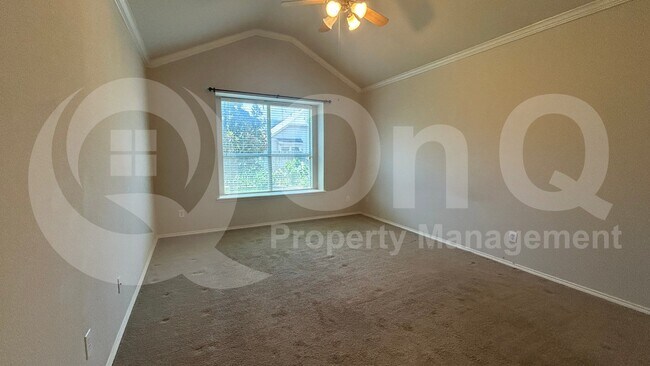 Building Photo - 9537 Navarro St