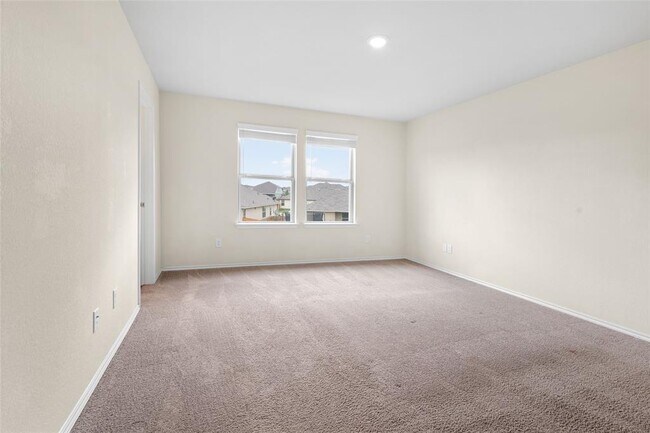 Building Photo - 457 Bedford Falls Ln