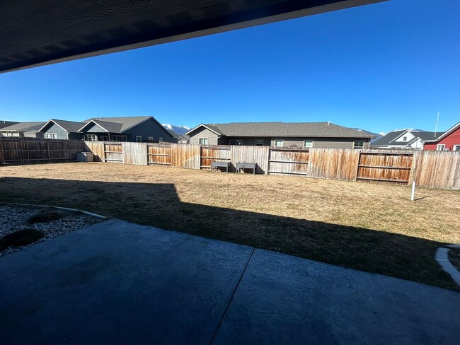 Building Photo - Newer 3 bed 2 bath in Corvallis