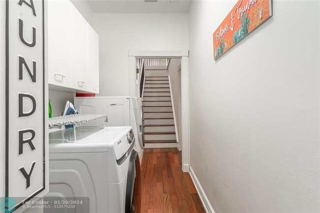 Building Photo - 808 Solar Isle Dr