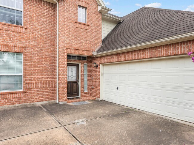 Building Photo - 2507 Stonebury Ln