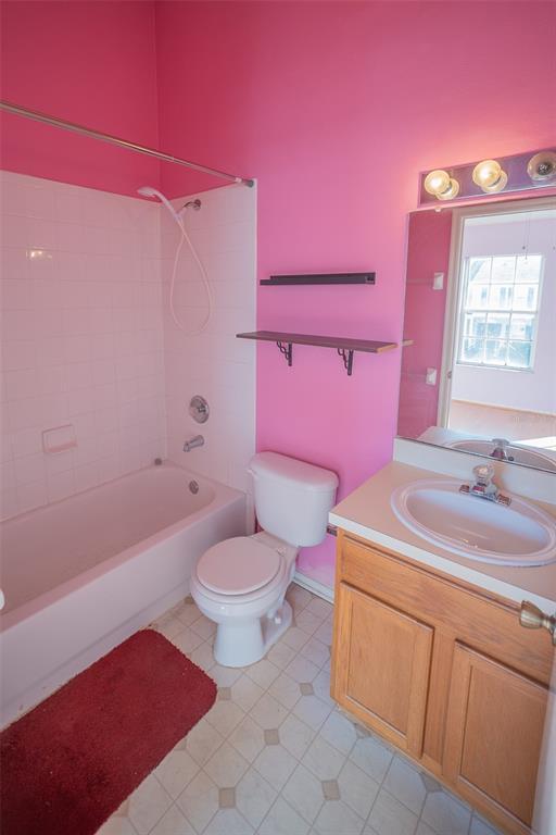 Building Photo - 1250 Redondo Way