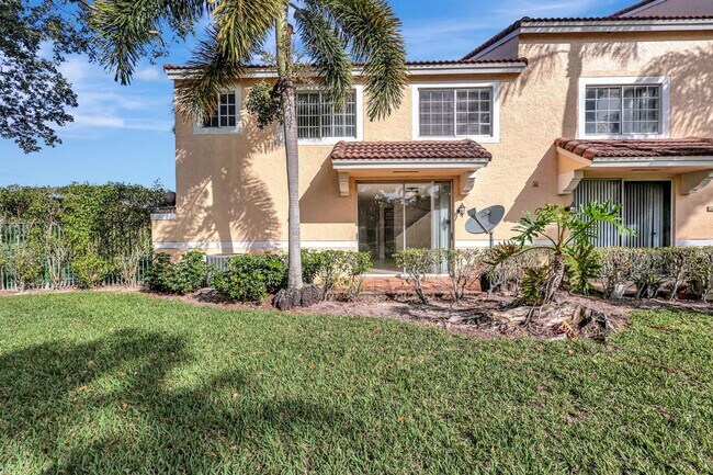 Building Photo - Spacious 3BR/2.5BA in Gated Milano Community